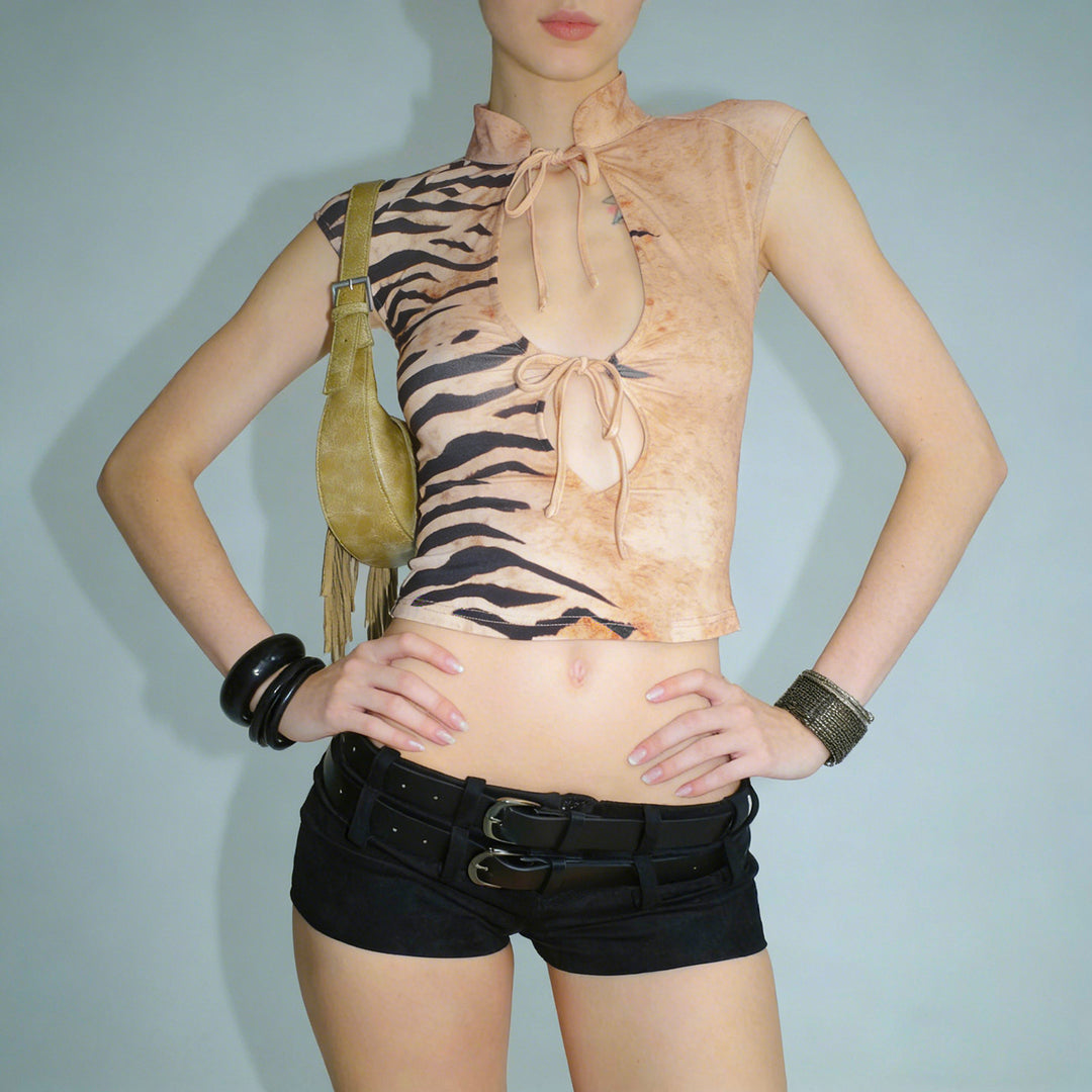 Damen Figurbetontes Kurzarm-Oberteil mit Halterneck und asymmetrischem Design Drune