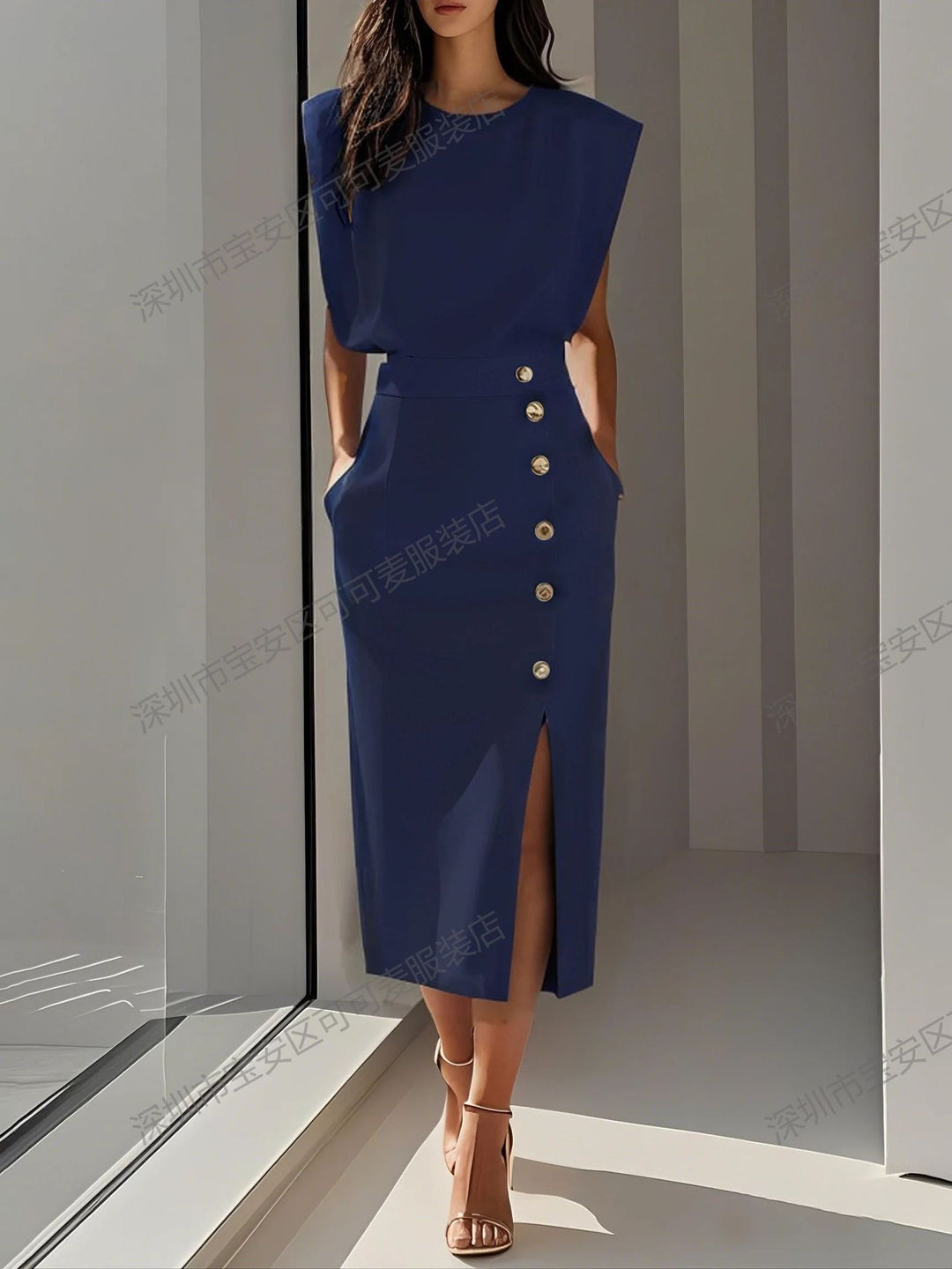 Damen Elegantes Abendkleid mit hohen Schultern und seitlichem Schlitz Drune