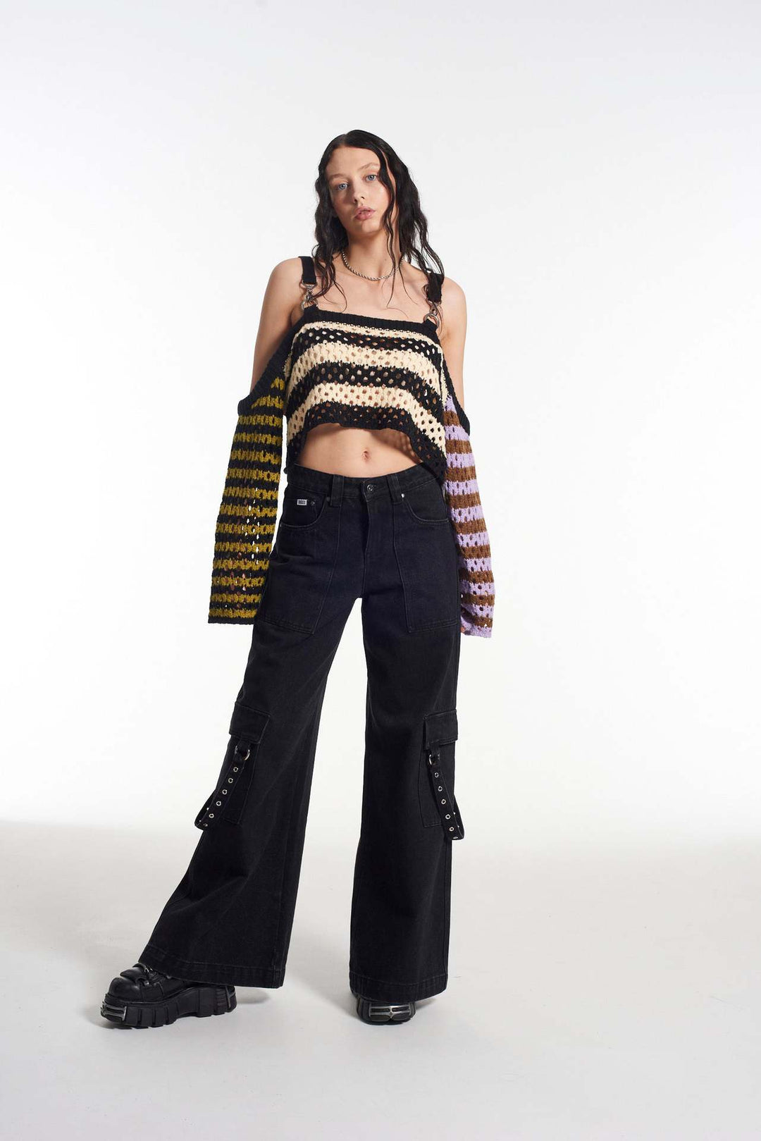 Damen gehäkeltes Crop-Top mit kreativen Streifen und dekorativen Ärmeln Drune