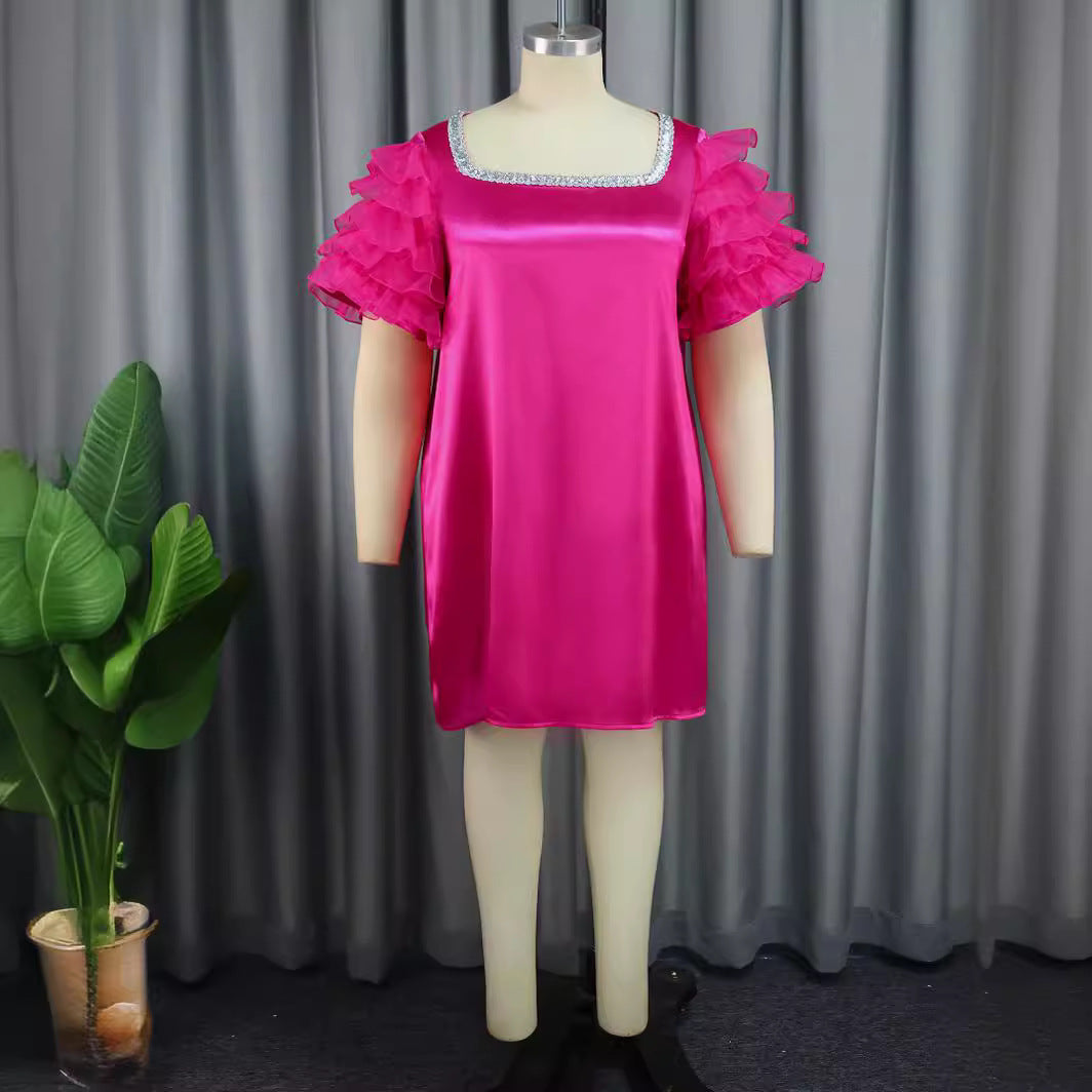 Damen festliches Minikleid mit voluminösen Rüschensäumen und glitzerndem Ausschnitt Drune