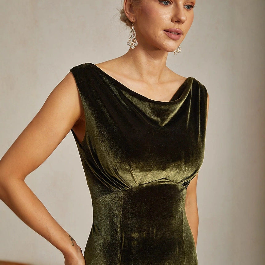 Damen Maxikleid aus samtigem Material mit elegantem Carmen-Ausschnitt Drune