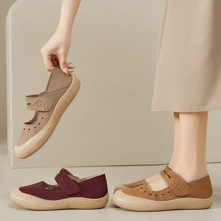 Damen nan komfortabler Mary-Jane Slipper mit Klettverschluss, perforiertem Herzmuster und stoßdämpfender Leichtsohle Drune