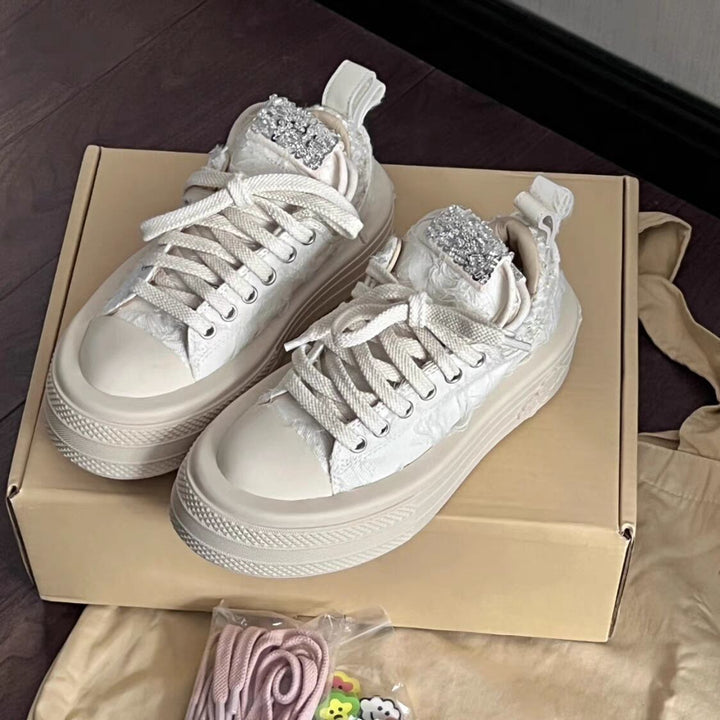 Damen Sneakers mit glitzernden Applikationen und hochgezogenem Plateau Drune