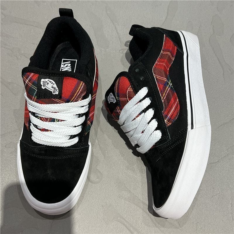 Damen Sneakers mit kariertem Obermaterial und robustem Veloursleder Drune