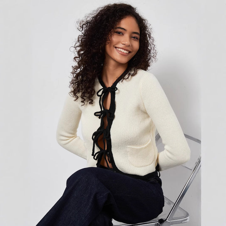 Damen modische Strickjacke mit dekorativem Bindegürtel und praktischen Taschen Drune