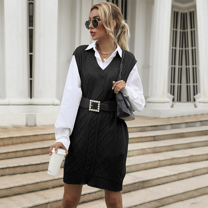 Damen Strickkleid mit V-Ausschnitt und dekorativem Gürtel Drune