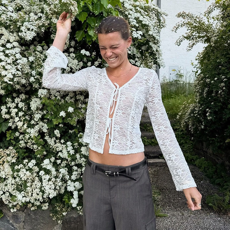 Damen Spitzenbluse mit elegantem Schnürverschluss Drune