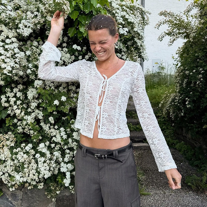 Damen Spitzenbluse mit elegantem Schnürverschluss Drune