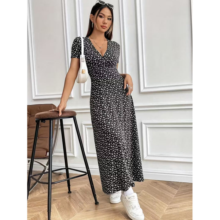 Damen Maxikleid mit vorteilhaftem V-Ausschnitt und floralem Muster Drune