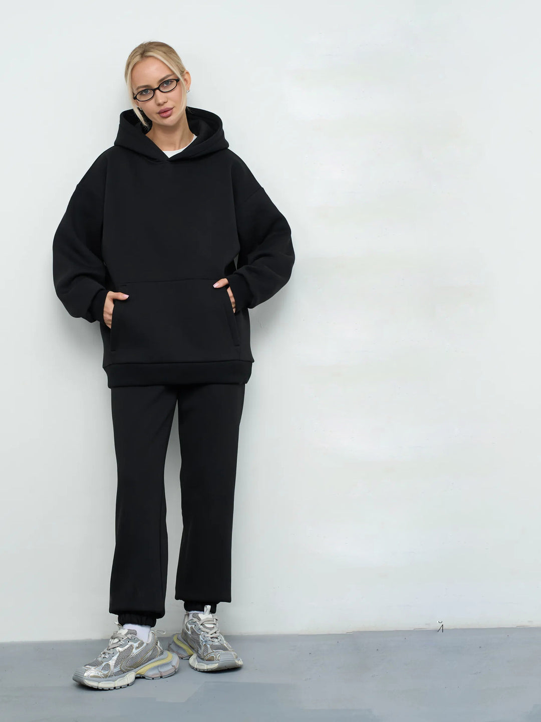 Damen oversized Hoodie und entspannte Sweatpants Drune