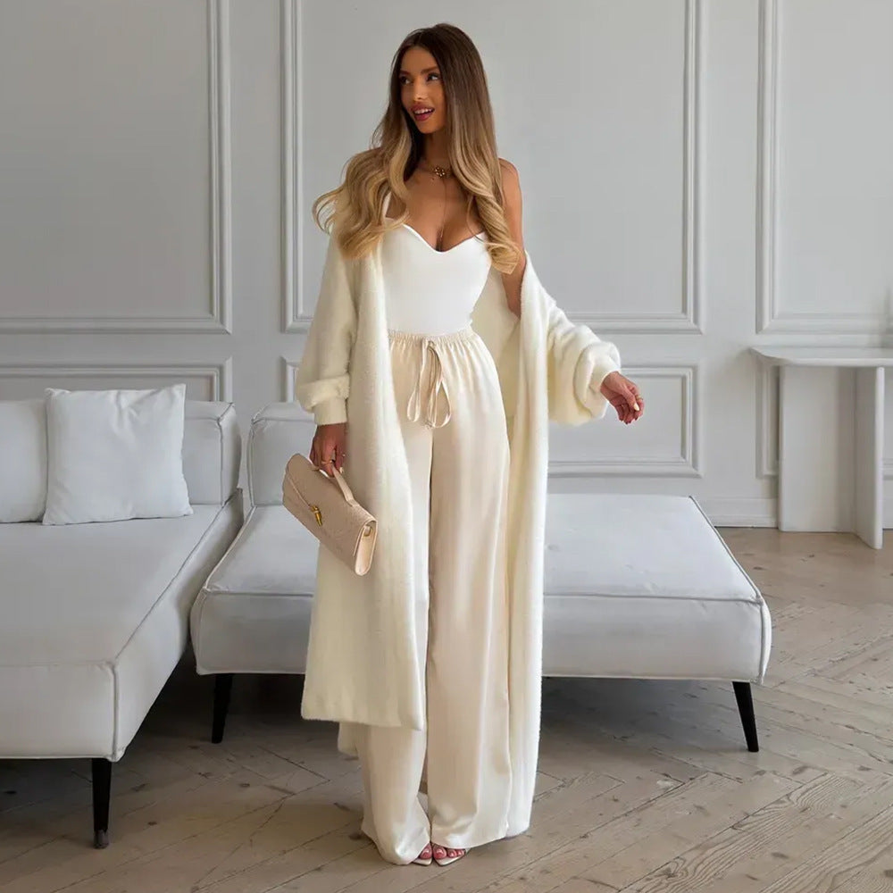 Damen Langer, eleganter Morgenmantel aus weicher Wolle mit Gürtel und oversized Schnitt Drune