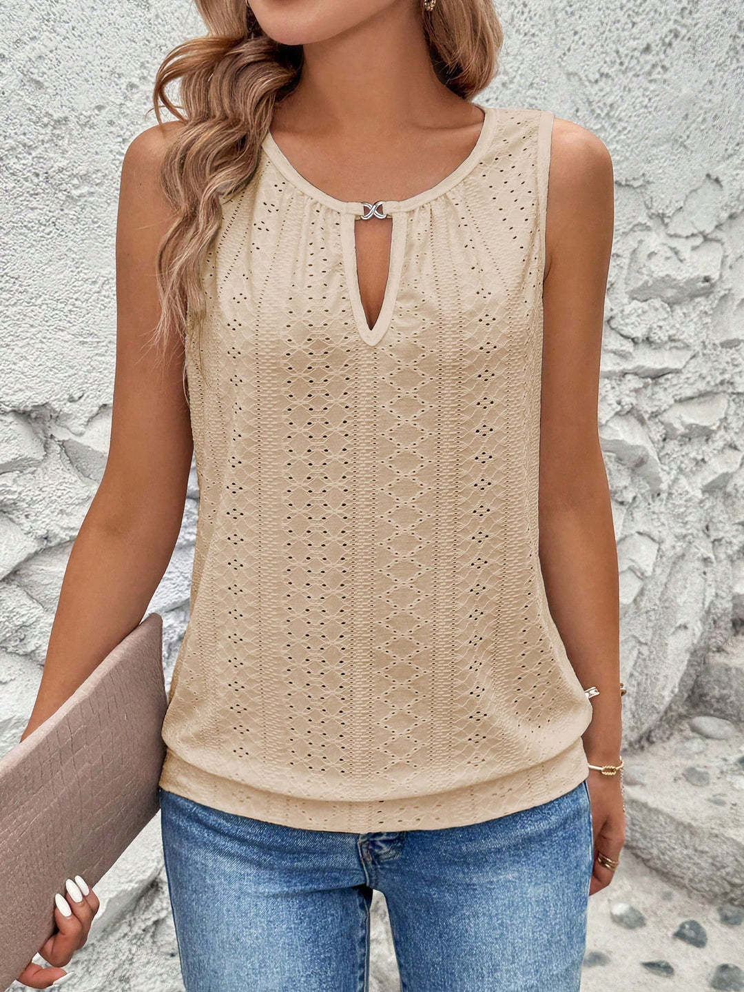 Damen luftiges Tanktop mit dekorativem Ausschnitt und feiner Struktur Drune
