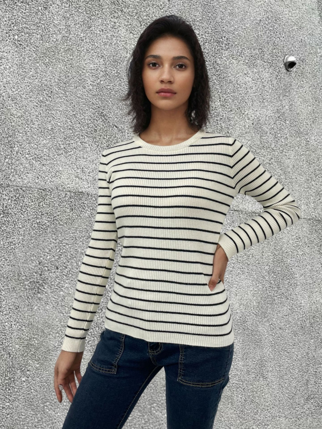 Damen Langarmshirt mit feinen Streifen und weitem Schnitt Drune