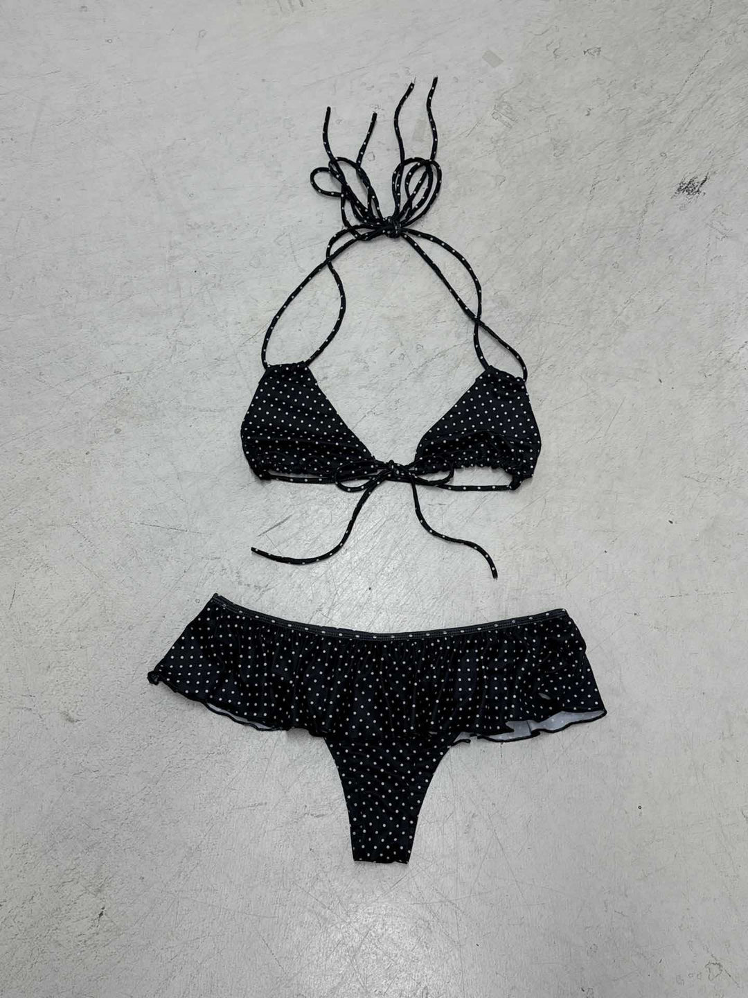 Damen verspieltes Triangel-Bikini-Set mit Rüschensaum und Bindebändern Drune