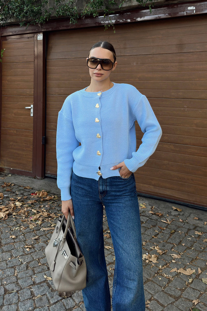Damen modischer Strickcardigan mit Herzknöpfen Drune