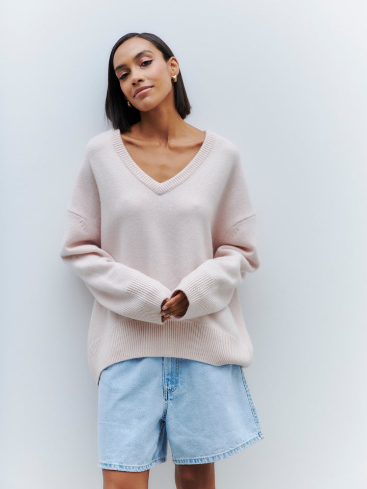 Damen Viskose-Pullover mit tiefem V-Ausschnitt und breiten Bündchen Drune
