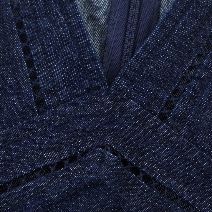 Damen Denim Maxikleid mit elegantem V-Ausschnitt und figurformender Silhouette Drune