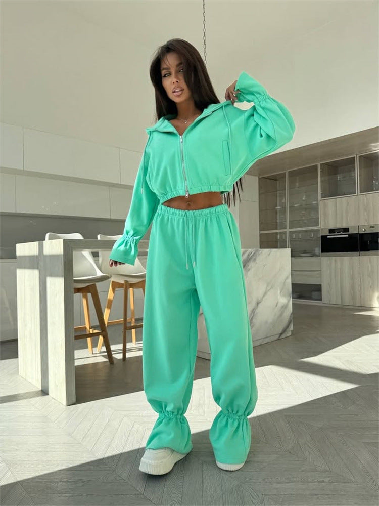 Damen Sportliches Zwei-Teiler-Set mit cropped Kapuzenpullover und weiten Hosen Drune