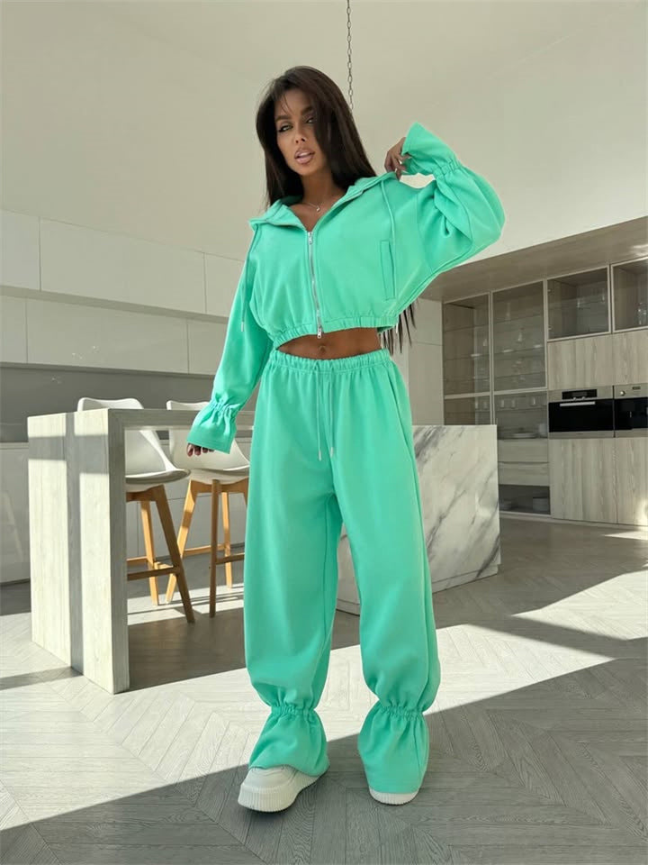 Damen Sportliches Zwei-Teiler-Set mit cropped Kapuzenpullover und weiten Hosen Drune