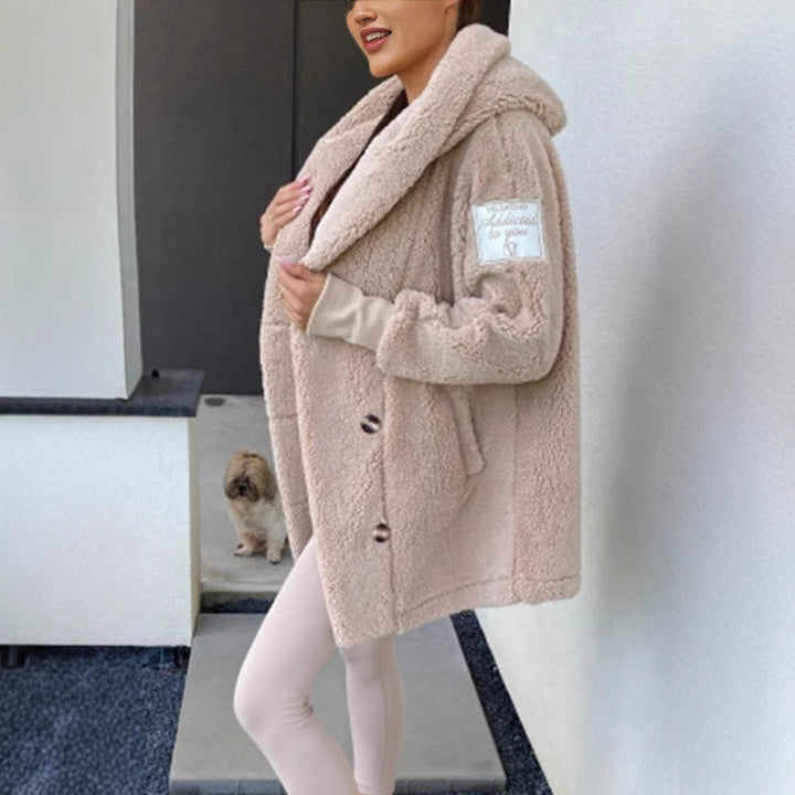 Damen Teddyfelljacke mit klassischem Kragen und praktischen Taschen Drune
