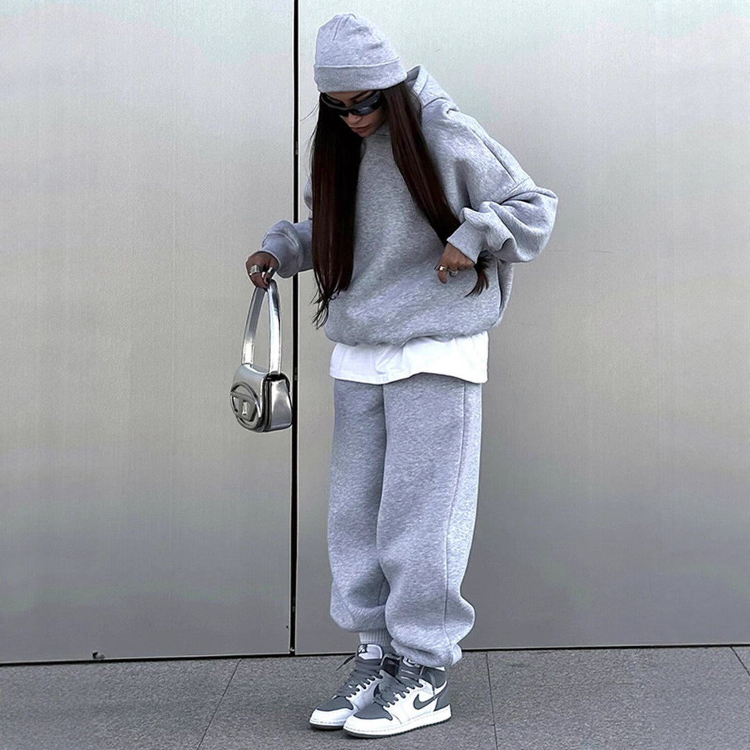 Damen bequemer Freizeitanzug aus hochwertigem Sweatmaterial vw