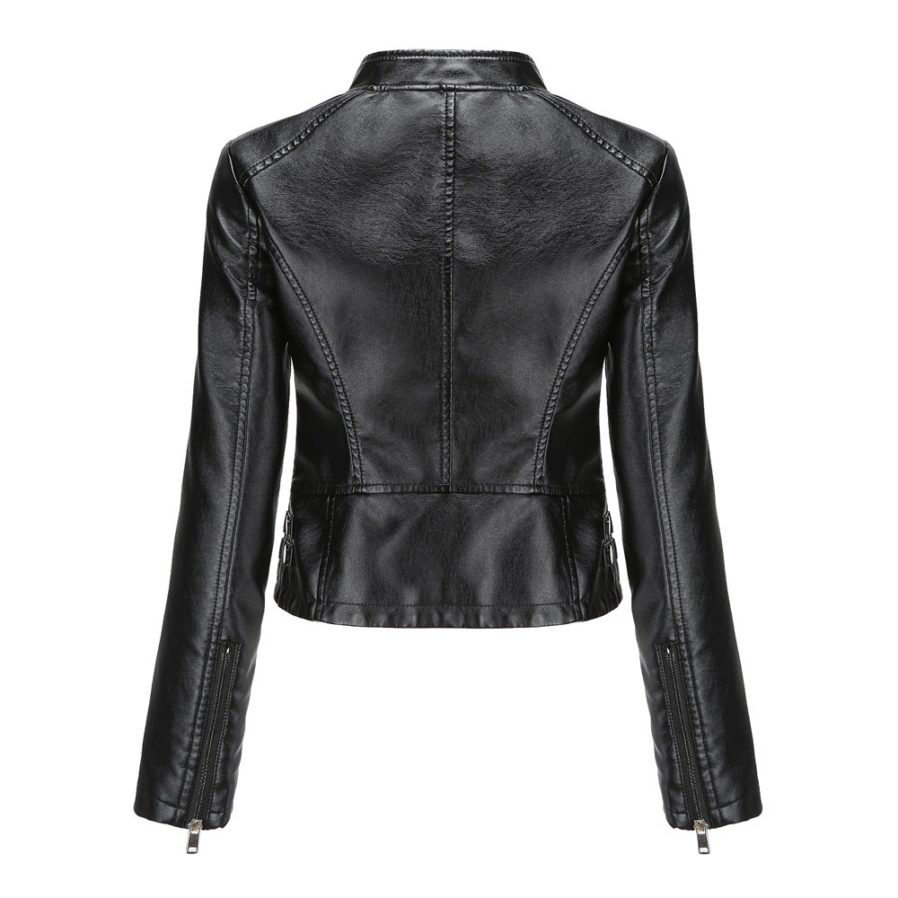 Damen nan kurze taillierte Kunstlederjacke mit Nietenbesatz und Stehkragen Drune