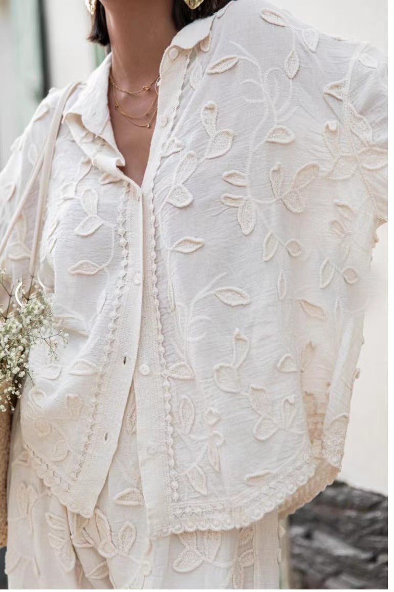 Damen Bluse mit feiner Stickerei und luftiger Passform Drune