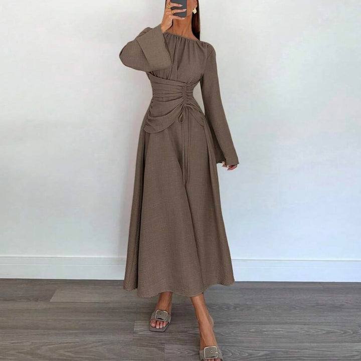 Damen Elegantes Maxikleid mit seitlichem Volant und raffinierten Drapierungen Drune