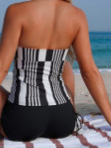 Damen Sportlicher Badeanzug mit modischem Hochkragen und einzigartigen Cut-Out-Details Drune