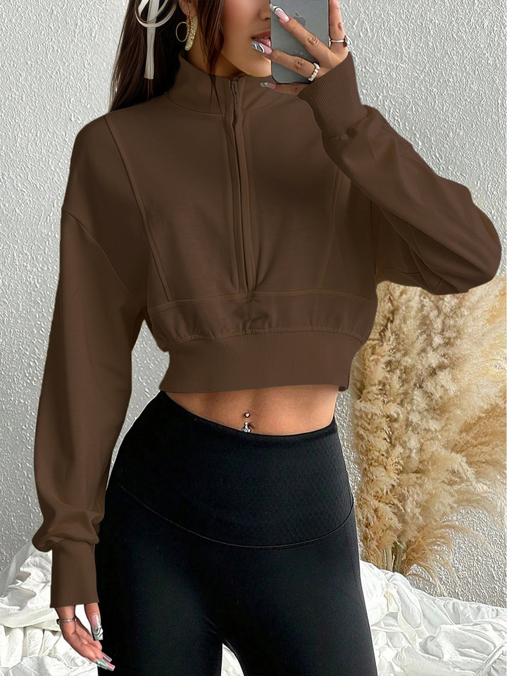 Damen cropped Sweatshirt mit hochschließendem Reißverschluss und aus softem Material Drune