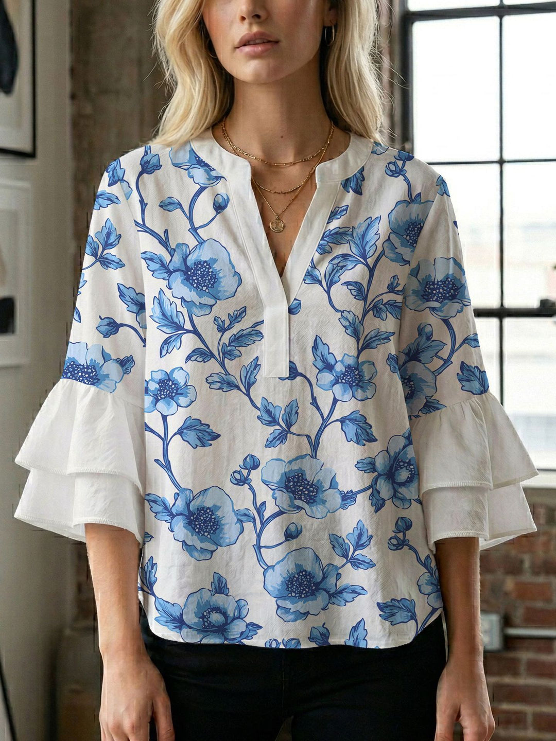 Damen Bluse mit wunderschönen floralem Design Drune