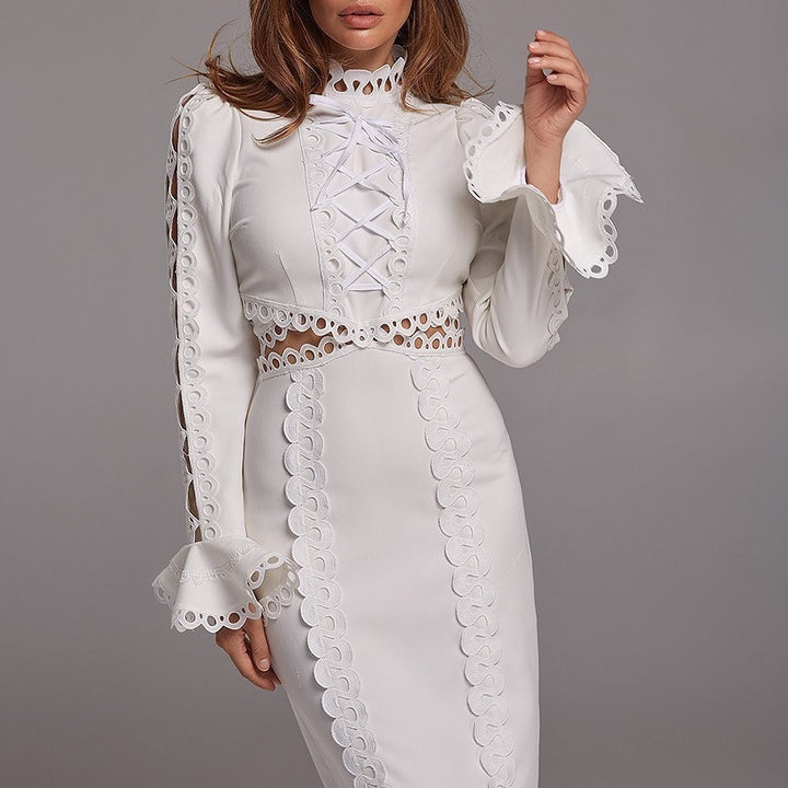 Damen Elegantes Maxikleid mit Spitzenapplikationen und Schößchen Drune