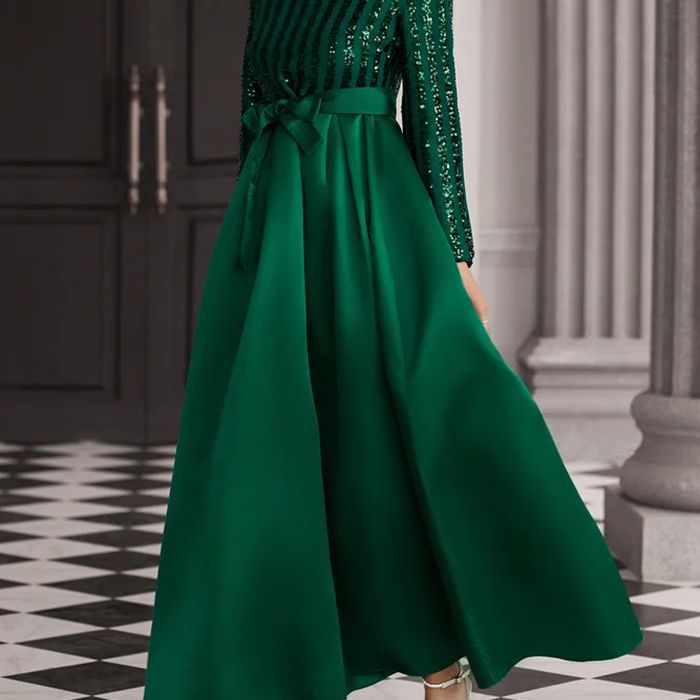 Damen Glamouröses Maxikleid mit Paillettenakzenten und schimmerndem Rock Drune
