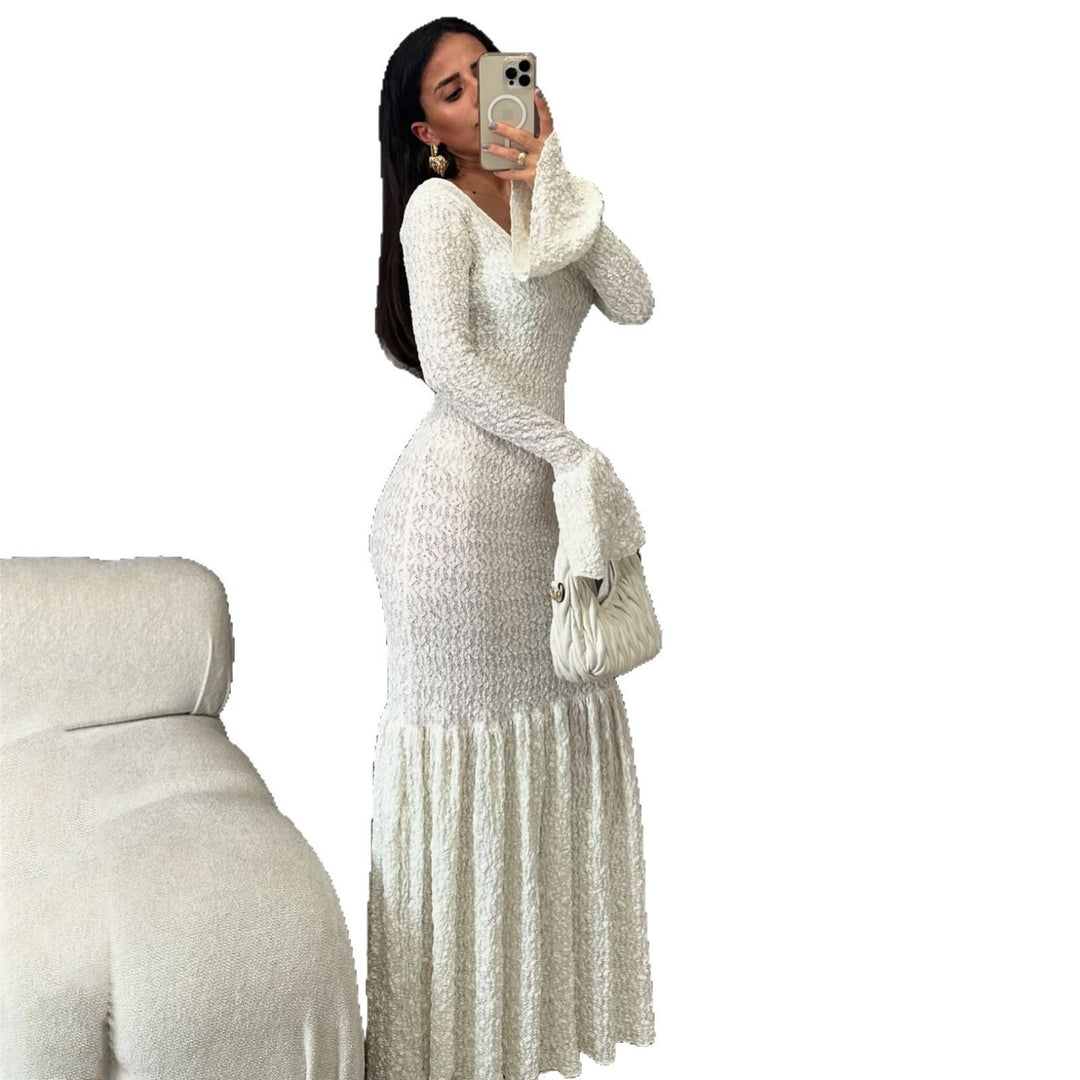 Damen Maxikleid mit raffiniertem Rüschensaum und angesagtem Strickdesign Drune