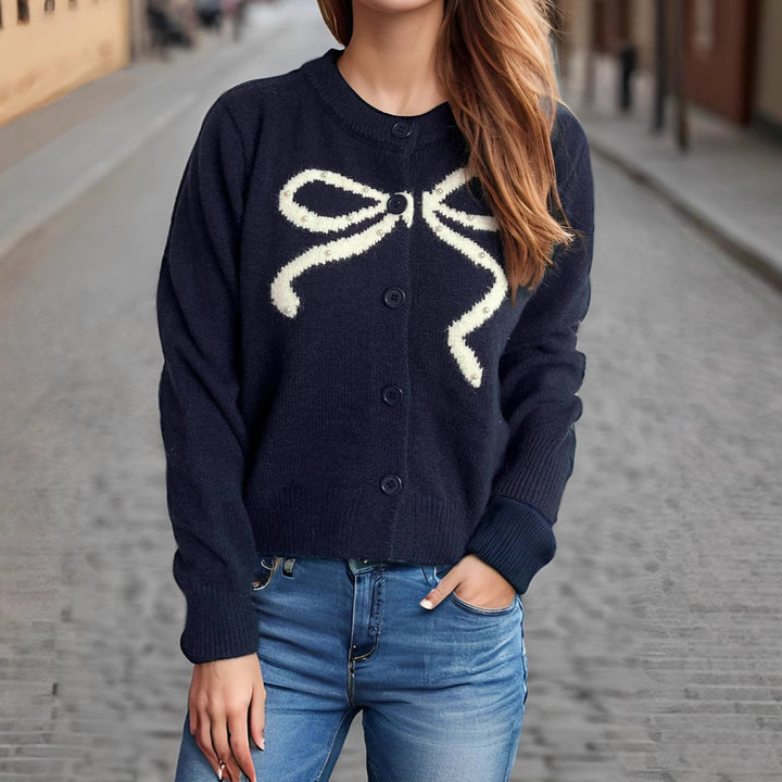 Damen Strickjacke mit verspieltem Schleifenmotiv und hochwertigen Knopfdetails Drune