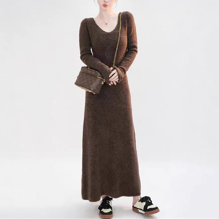 Damen Strickkleid mit tiefem V-Ausschnitt und figurbetontem Schnitt Drune