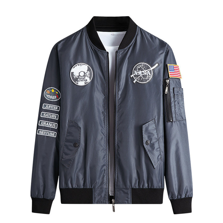 Herren  leichte Mikroschalen-Mission-Patch-Flug-Bomberjacke mit schrägen Klappentaschen und Ärmelreißverschluss Drune