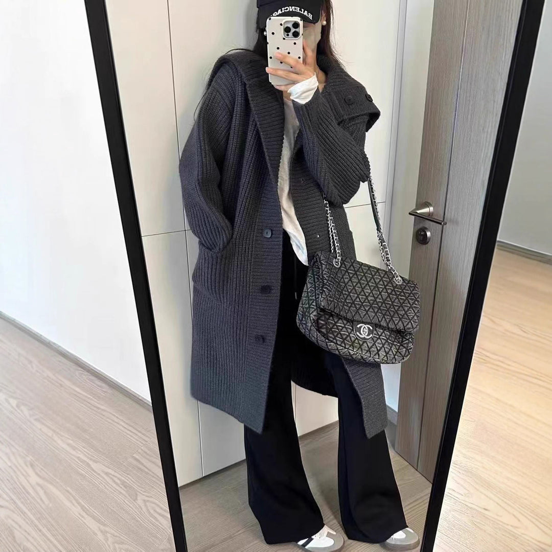 Damen Grobstrickjacke mit voluminösem Schnitt und dekorativen Knöpfen Drune