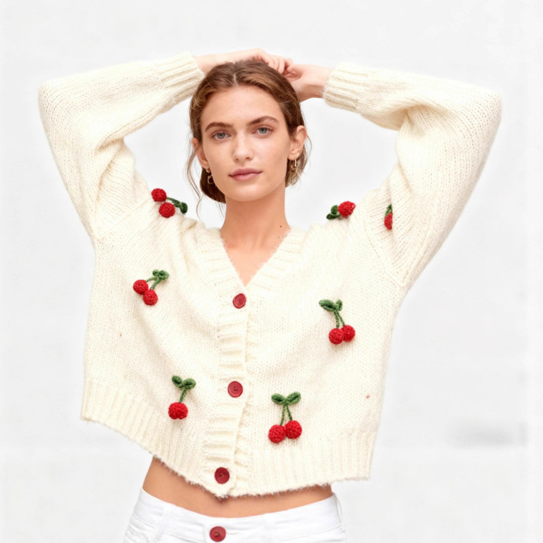 Damen Strickjacke mit fröhlichem Kirschdesign und praktischen Knopfdetails Drune