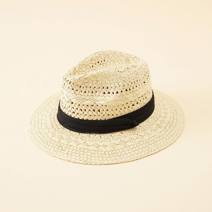Damen Strohhut im klassischen Fedora-Stil mit breiter Krempe und elegantem Band Drune