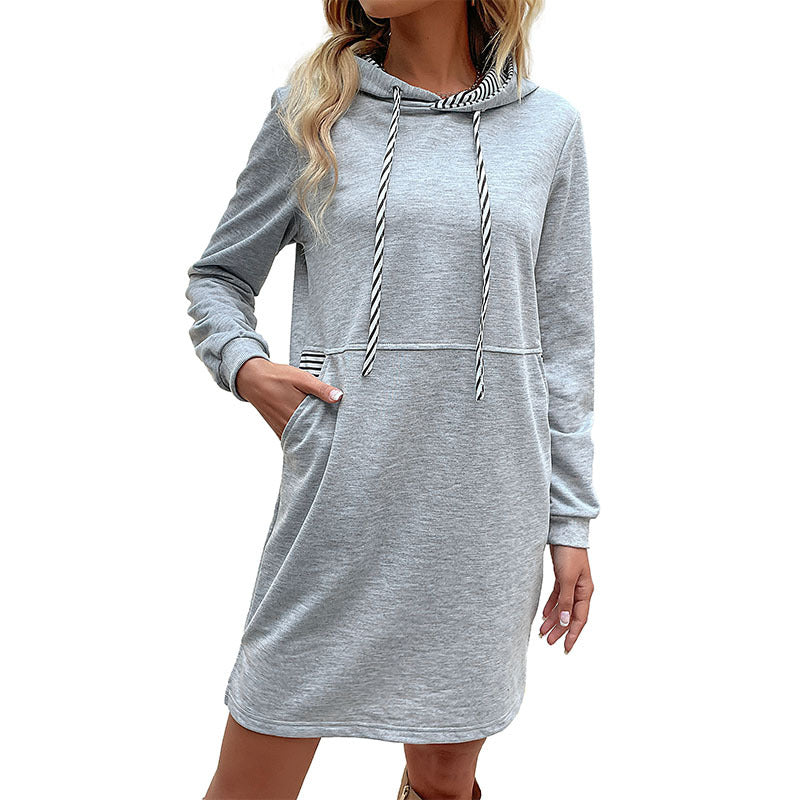 Damen Sweatkleid mit Kapuze und seitlichen Eingrifftaschen Drune