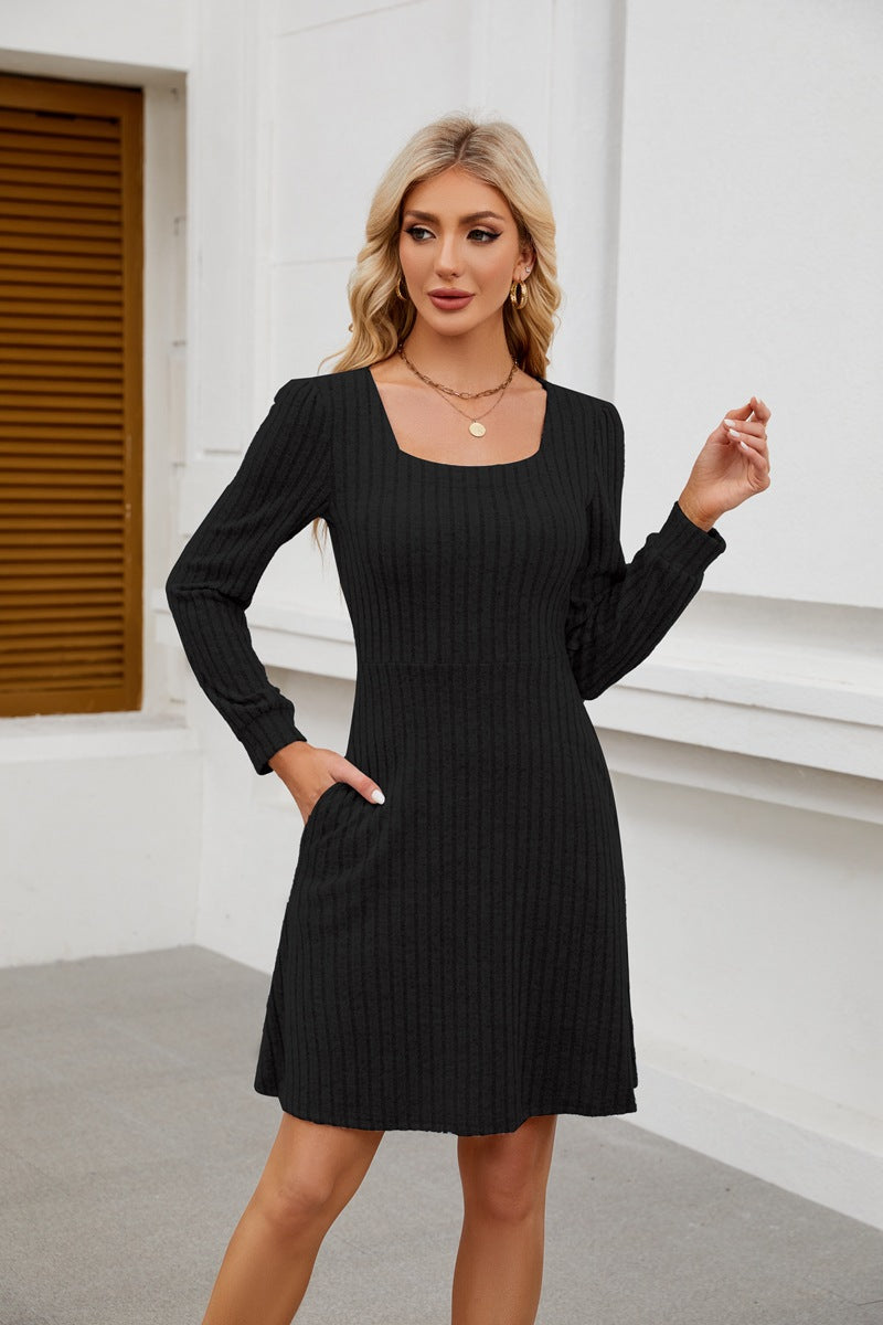 Damen Strickkleid mit Quadrat-Auschnitt und Taschen Drune