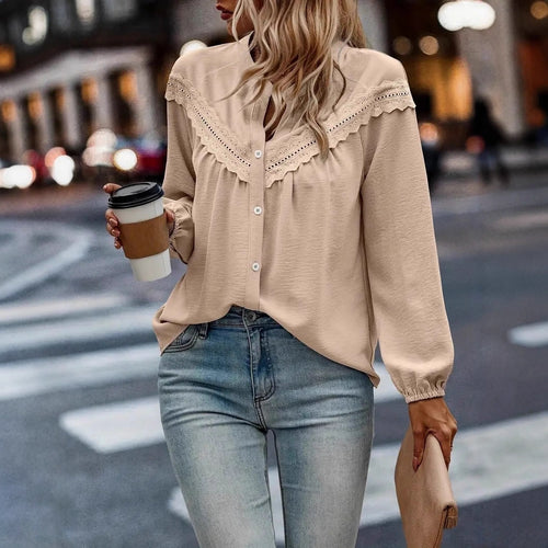 Damen Bluse mit eleganten Rüschendetails und durchgängiger Knopfleiste Drune