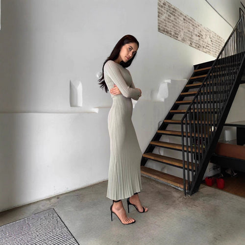Damen Elegantes Rippstrick-Maxikleid mit langen Ärmeln und figurbetontem Schnitt Drune