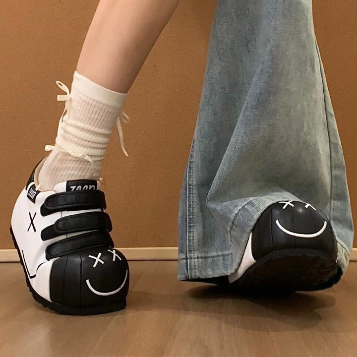 Damen Sneakers mit praktischem Klettverschluss und verspieltem Design Drune