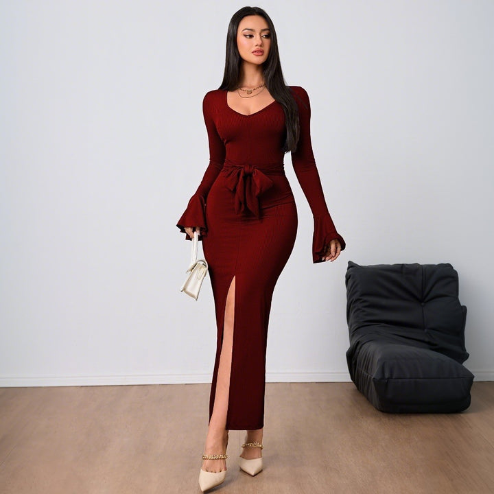 Damen Kleid mit V-Ausschnitt und ausgestellten Ärmeln Drune
