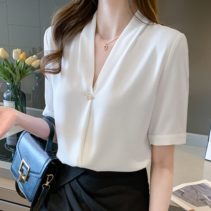 Damen Bluse mit elegantem V-Ausschnitt und schickem Pin-Verschluss Drune