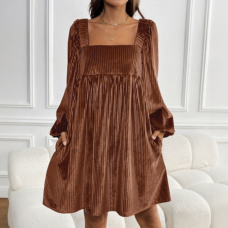 Damen Oversized Kleid mit eleganter Rüschendetail und luxuriösem Cordstoff Drune