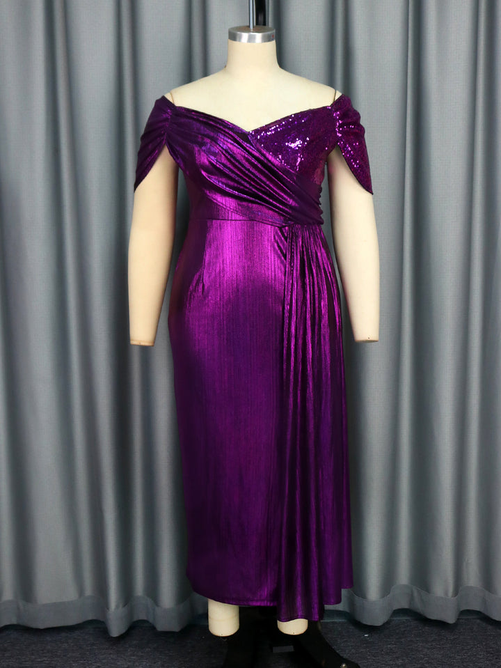 Damen glamouröses Abendkleid mit glänzendem Oberteil und eleganter Drapierung Drune
