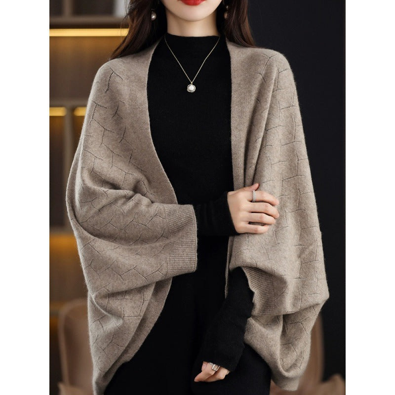 Damen Großer Strickponcho mit modernem Rautenmuster Drune
